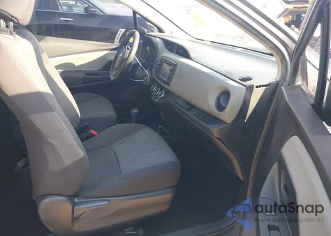 2015 Toyota Yaris L z USA, uszkodzony, nr VIN VNKJTUD35FA054329